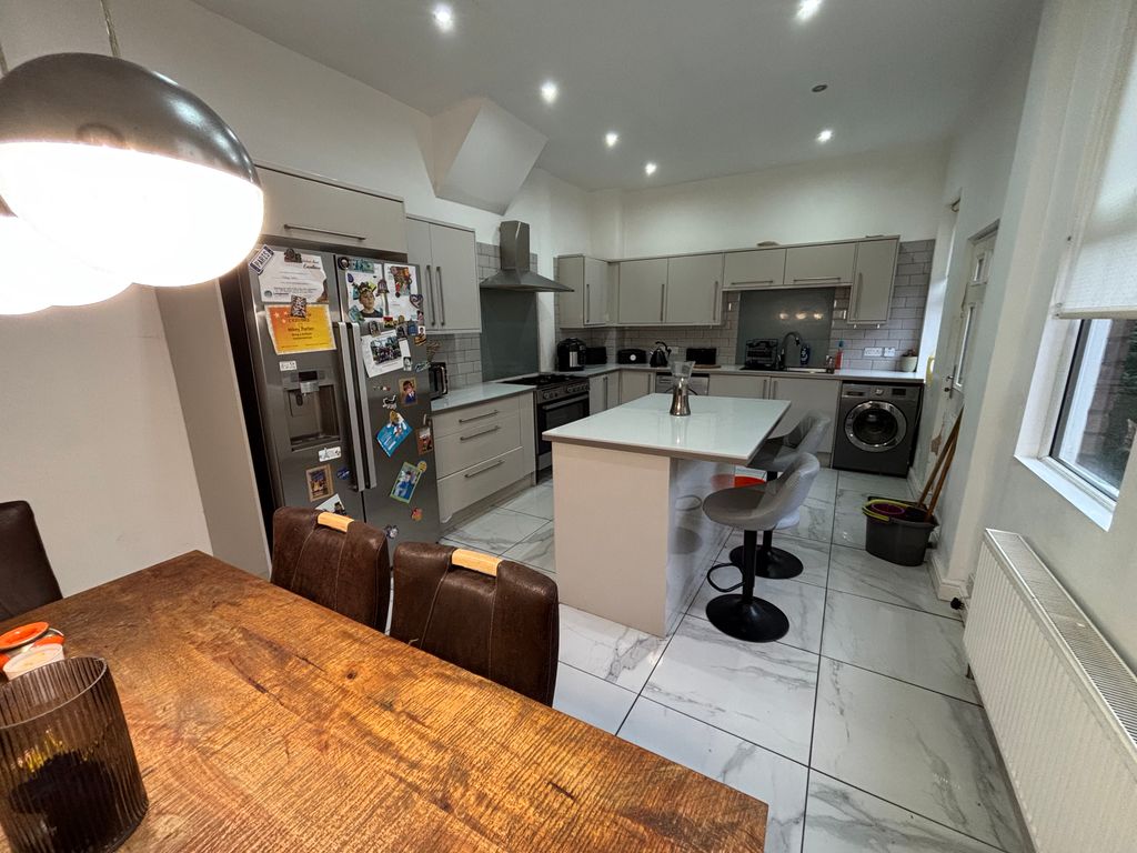 Additional image 10 of 7 bed semi-detached house for saleOxford Avenue, Bootle L20