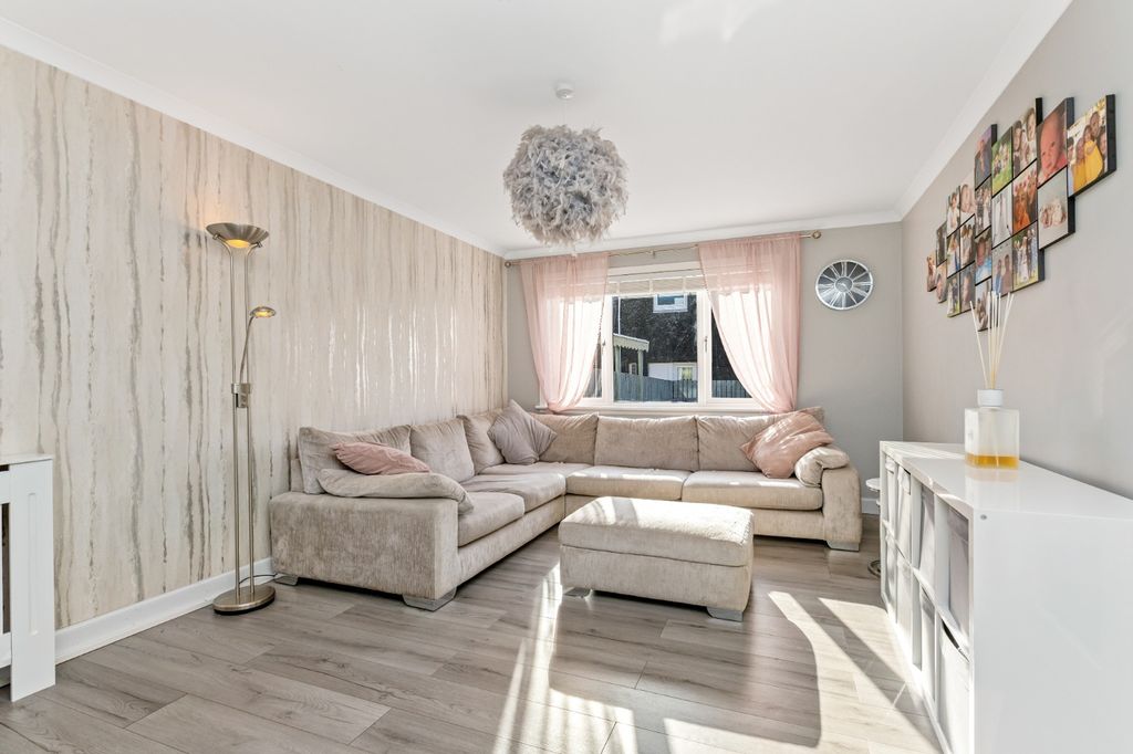 Additional image 2 of 4 bed terraced house for sale38 Cuikenburn, Penicuik EH26