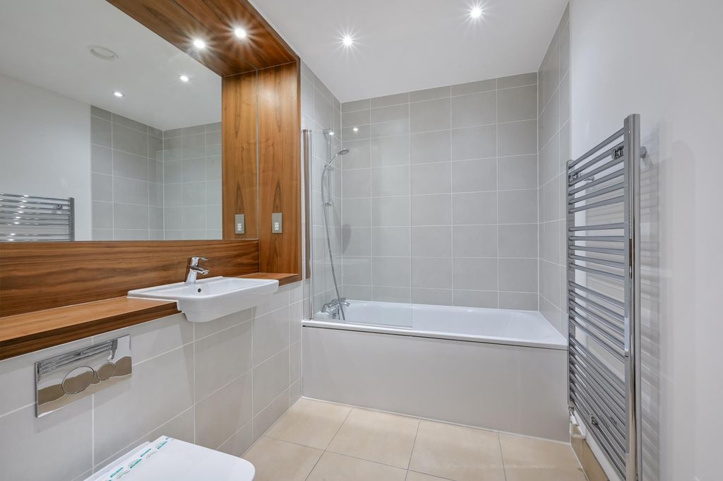 Additional image 10 of 3 bed terraced house for saleReynard Way TW8