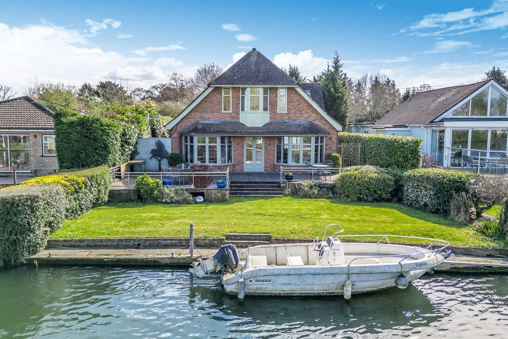 Additional image 29 of 4 bed detached house for saleHamm Court, Weybridge KT13