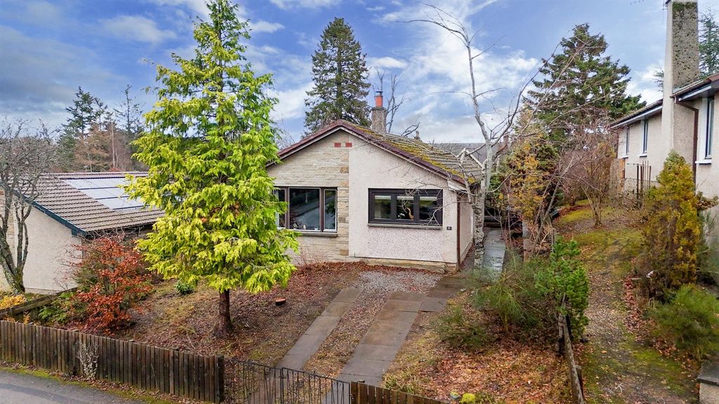 3 bed detached bungalow for saleBirch Grove., Boat Of Garten PH24