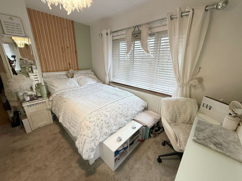 Additional image 15 of 4 bed detached house for saleGlenview Grove, Nab Wood, Shipley BD18