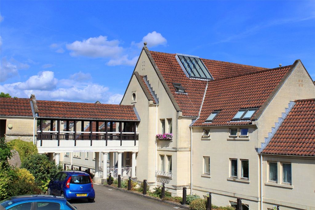 Additional image 2 of 2 bed flat for saleThe Ropewalk, Bradford On Avon BA15