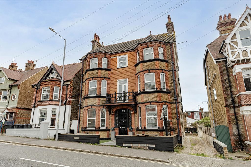 Additional image 49 of 10 bed hotel for saleQueens Road, Broadstairs CT10
