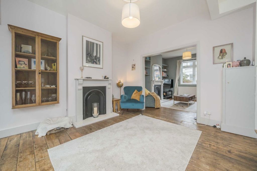 Additional image 2 of 3 bed terraced house for saleBrook Road South, Brentford TW8