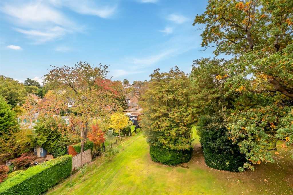 Additional image 17 of 3 bed flat for saleShortlands Road, Shortlands BR2