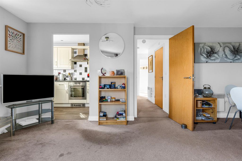 Additional image 9 of 2 bed flat for saleStants View, Hertford SG13