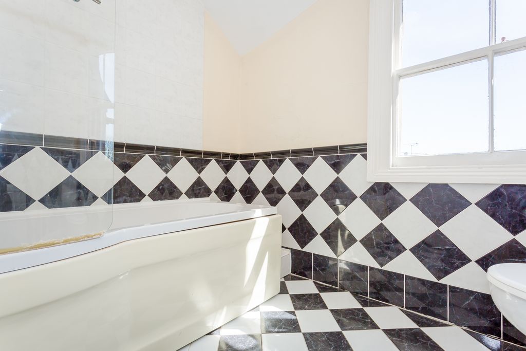 Additional image 8 of 1 bed flat for saleOld Bank House, Bridge Street, Buckingham MK18
