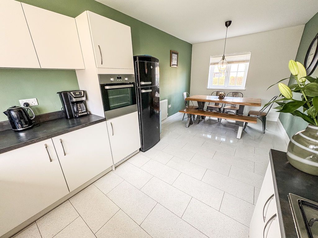 4 bed detached house for salePoppy Drive, Blyth NE24 photo 5