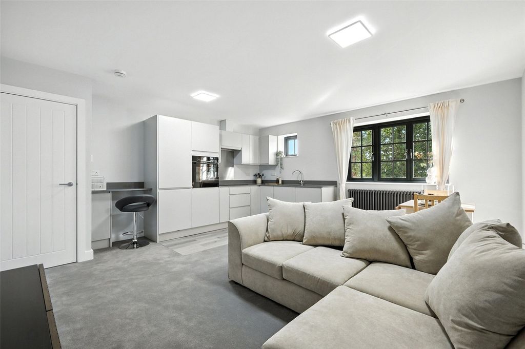 Additional image 8 of 1 bed flat for saleCox's Yard, 16-18 Rayne Road, Braintree, Essex CM7
