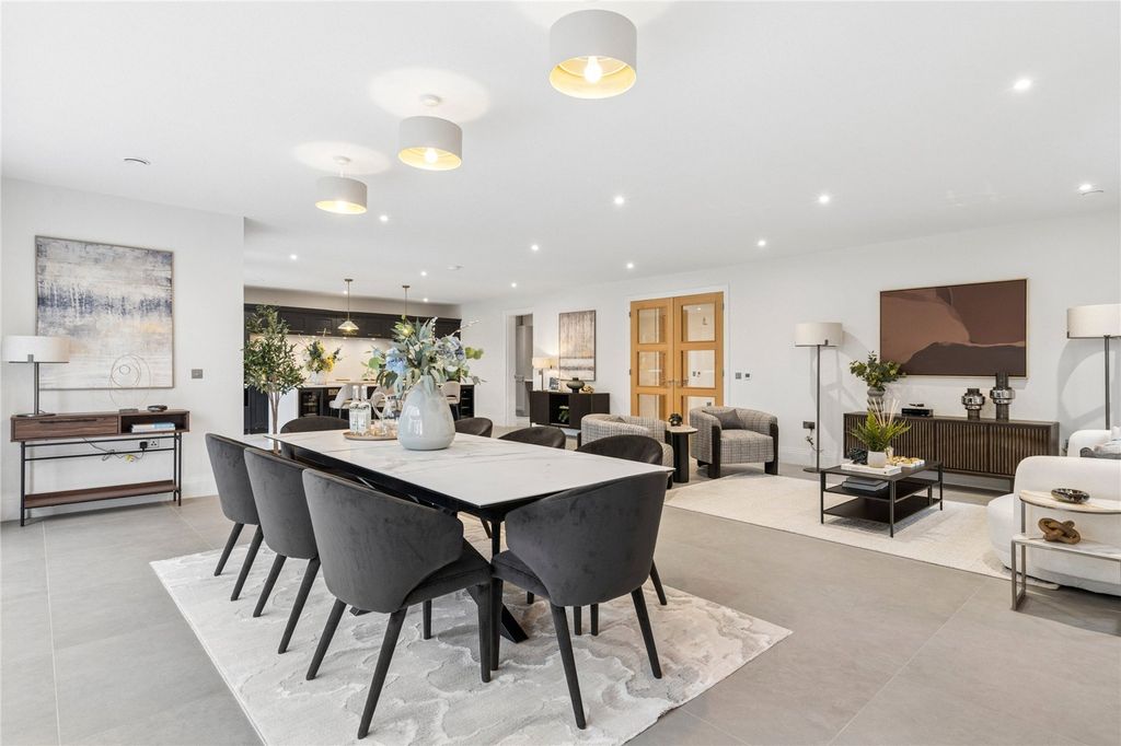 Additional image 5 of 5 bed detached house for saleThe Old Nursery, Hedsor Road, Bourne End, Buckinghamshire SL8