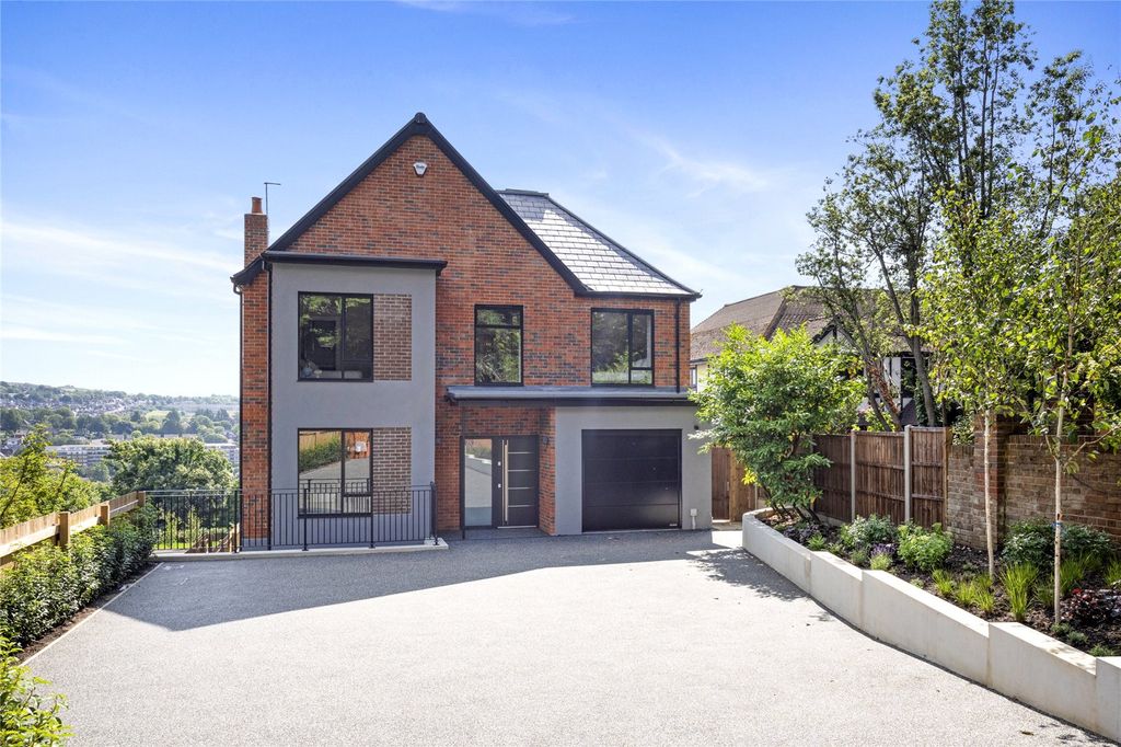 6 bed detached house for saleSkyline, Withdean Road, Brighton, East Sussex BN1