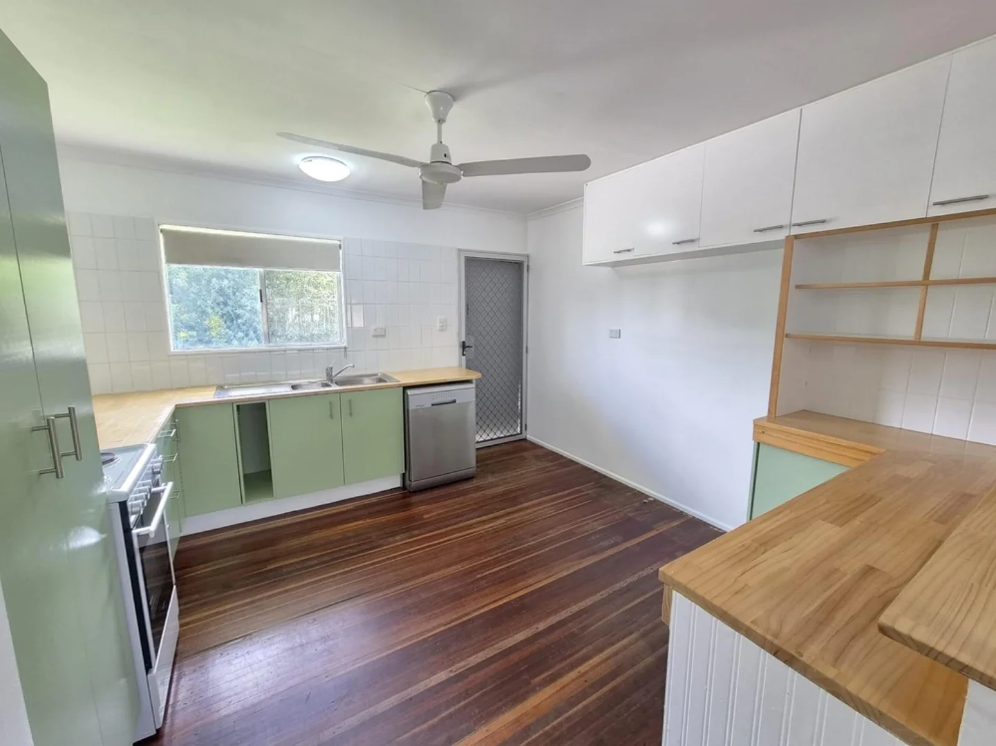 7 Mclauchlan Crescent, Kelso QLD 4815 photo 3