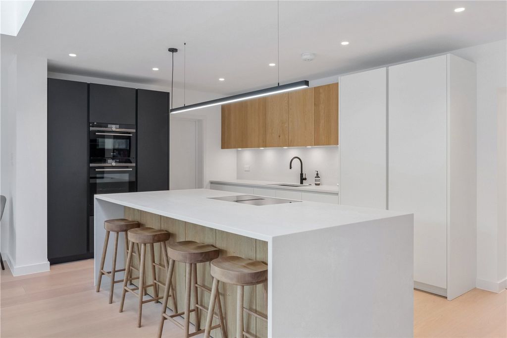 Additional image 12 of 5 bed detached house for saleDurham Avenue, Bromley BR2