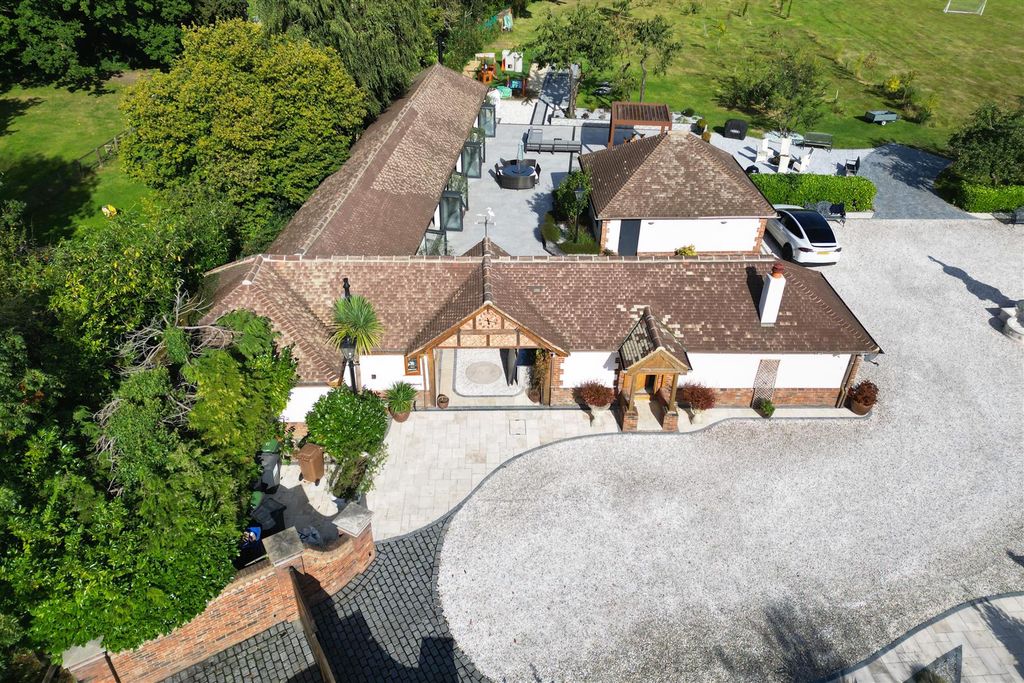 Additional image 54 of 6 bed detached house for saleHay Green Lane, Hook End, Brentwood CM15