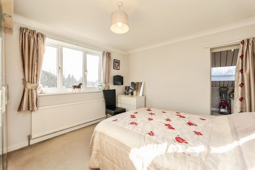 Additional image 15 of 5 bed detached house for saleBirstall Lane, Drighlington, Bradford BD11
