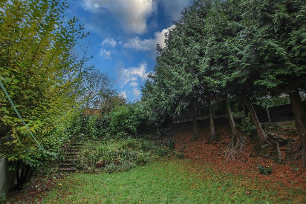 Additional image 15 of 4 bed detached house for saleHeadley Chase, Warley, Brentwood CM14