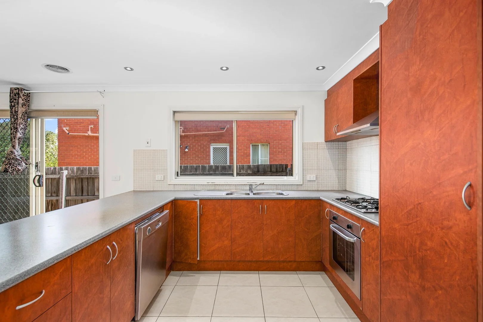 Additional image 4 of 5 Manerlong Walk, Sydenham VIC 3037