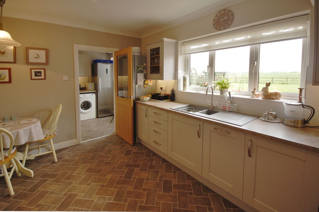 Additional image 15 of 3 bed detached bungalow for saleStation Road, North Thoresby DN36