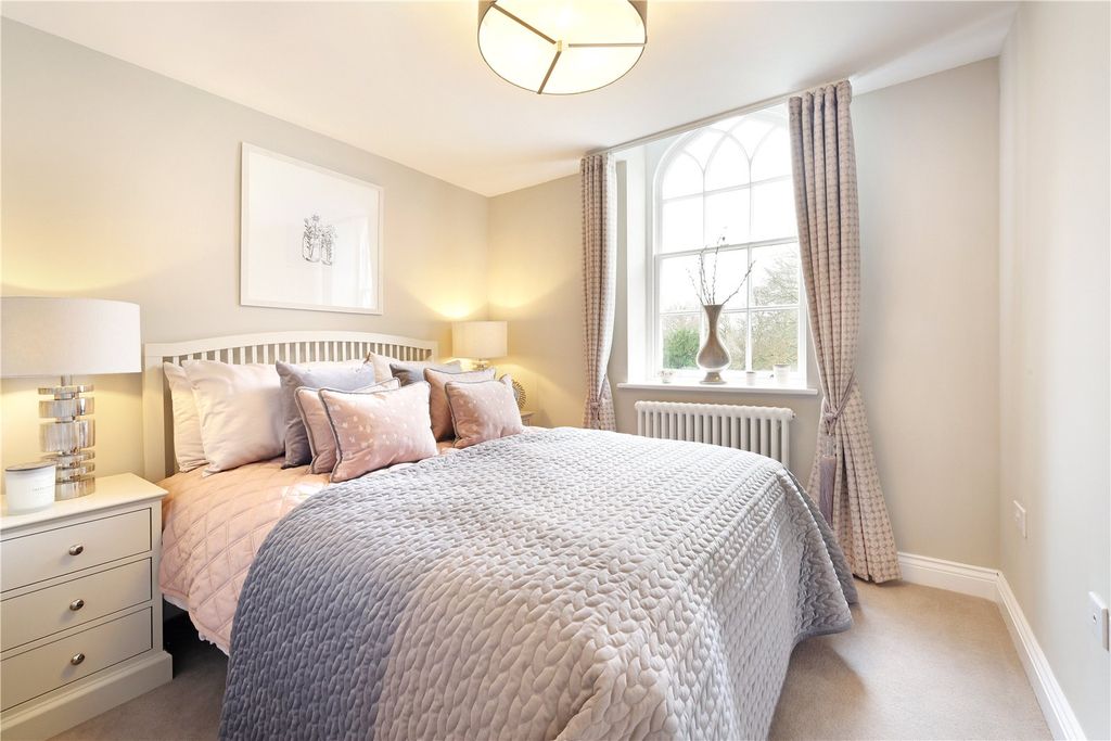 Additional image 12 of 2 bed flat for saleHall Garden, Binfield, Bracknell RG42