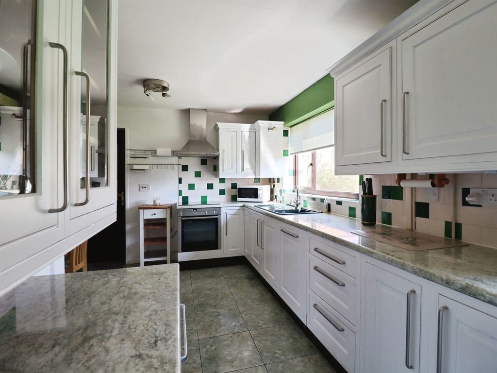 Additional image 11 of 3 bed detached house for saleBeech Grove, Porthcawl CF36