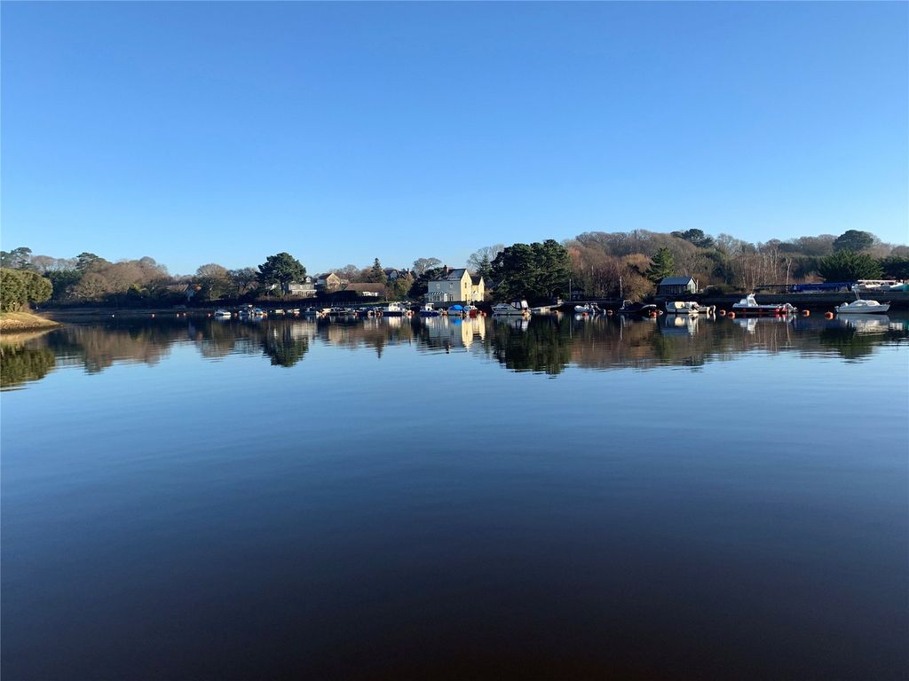 Additional image 7 of 2 bed flat for saleAlmansa Way, Lymington, Hampshire SO41