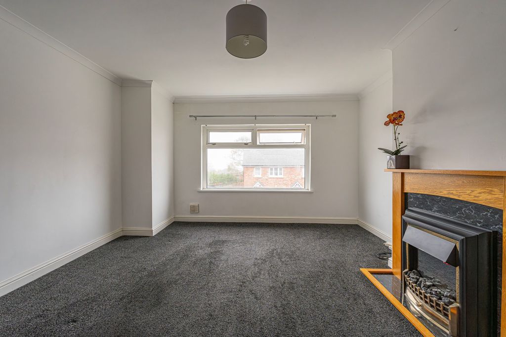Additional image 9 of 2 bed flat for saleSouth Avenue, Sebastopol NP4