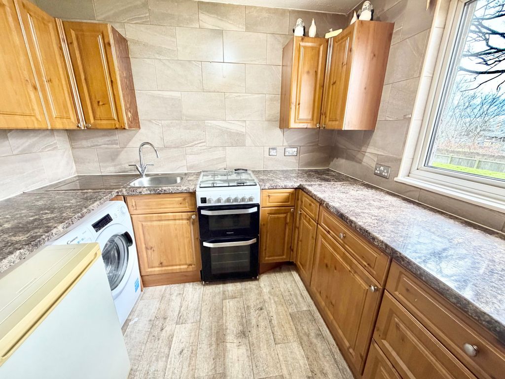 Additional image 3 of 2 bed maisonette for salePlanet Road, Brierley Hill DY5