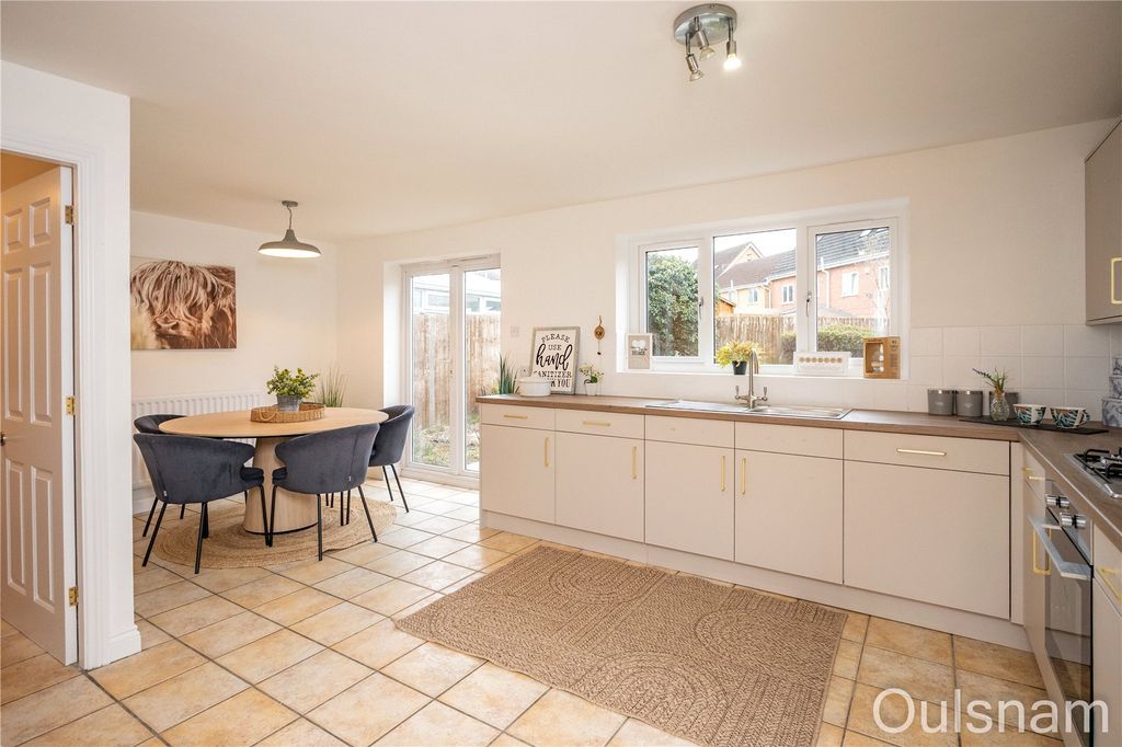 Additional image 2 of 7 bed detached house for saleSandown Drive, Catshill, Bromsgrove, Worcestershire B61