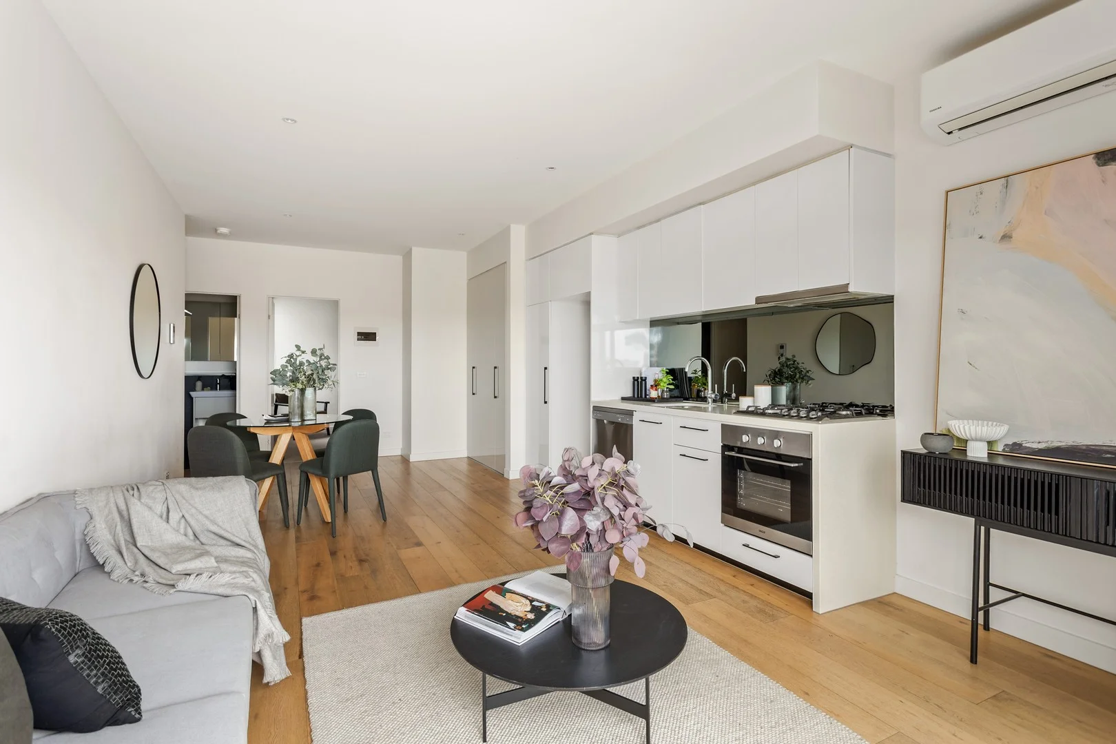 301/144 McKinnon Road, McKinnon VIC 3204