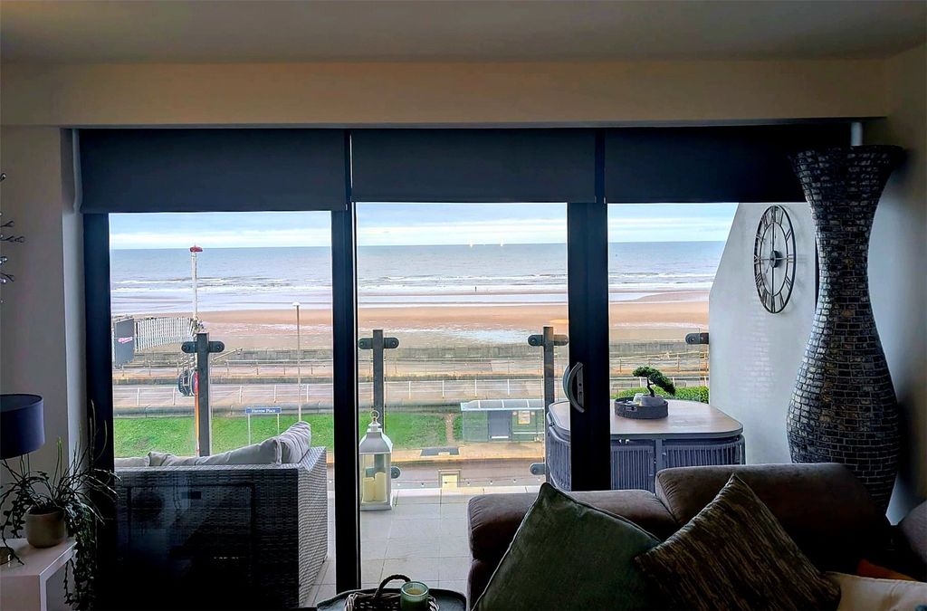 Additional image 15 of 2 bed flat for saleNew South Promenade, Blackpool, Lancashire FY4