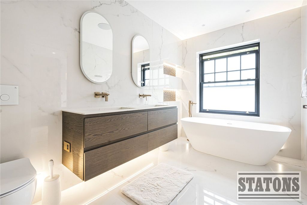 Additional image 15 of 5 bed detached house for saleBarham Avenue, Elstree, Borehamwood, Hertfordshire WD6