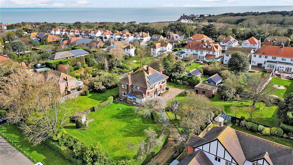 Additional image 4 of 6 bed detached house for saleKingsgate Avenue, Broadstairs, Kent CT10