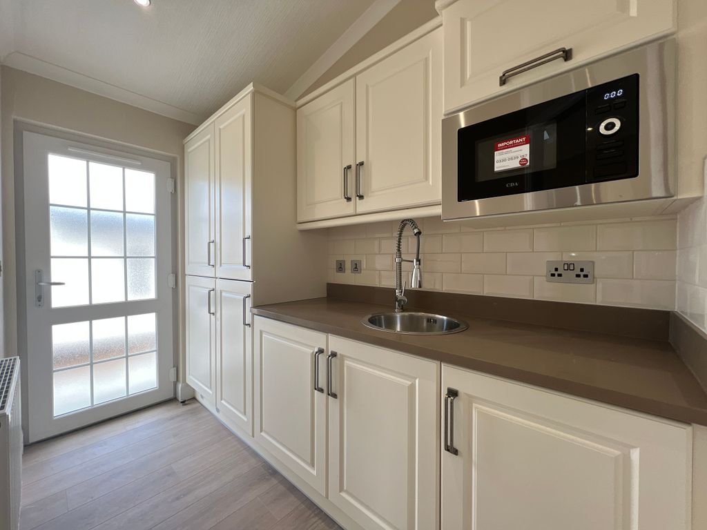 Additional image 8 of 2 bed mobile/park home for salePlot 8 East Court Steps, Saltmarshe Castle, Tedstone Warfe, Bromyard, Herefordshire HR7