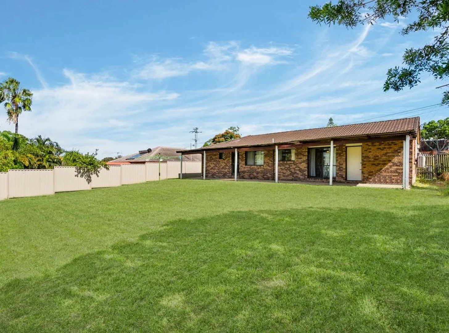 Additional image 9 of 39 Silvertop St, Hillcrest QLD 4118