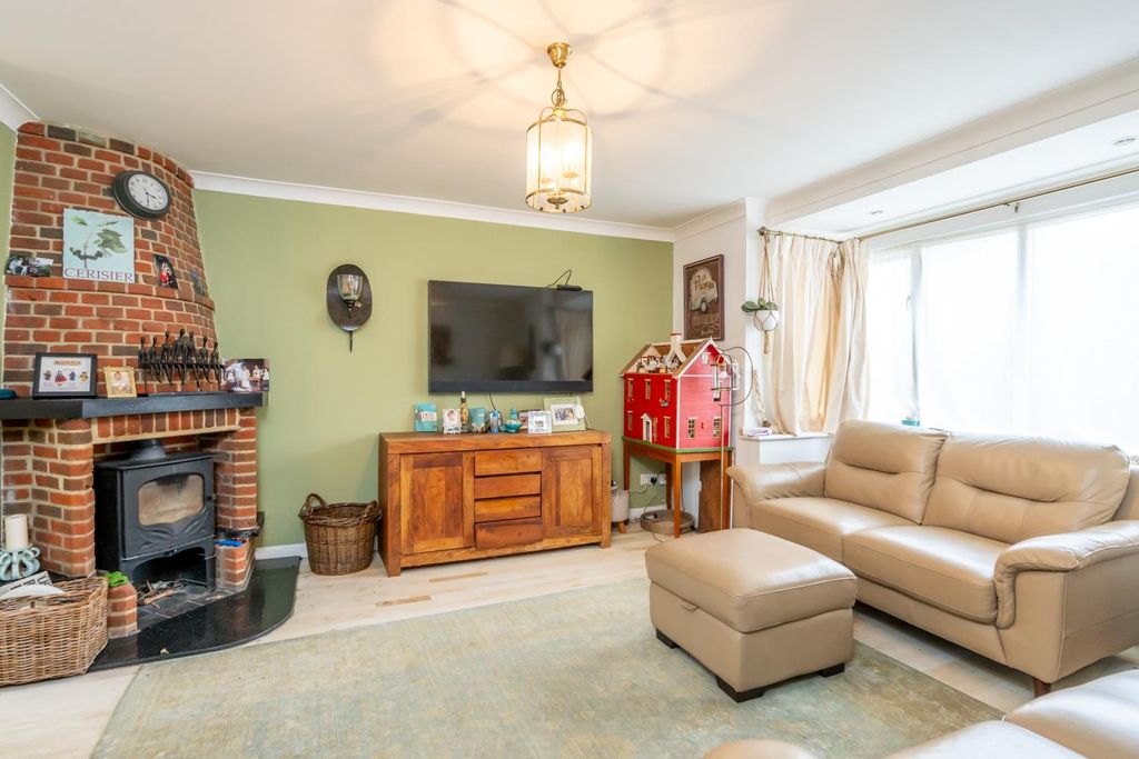 Additional image 2 of 4 bed detached house for saleWellington Road, Bognor Regis PO21