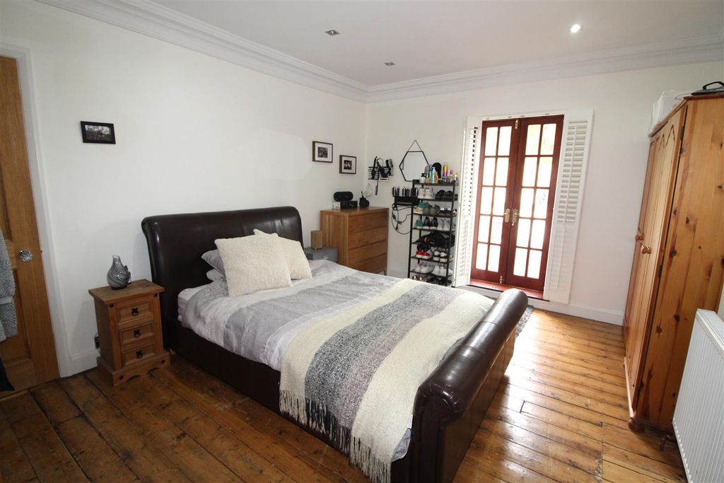 Additional image 27 of 4 bed semi-detached house for saleBryn Road, Pontllanfraith, Blackwood NP12