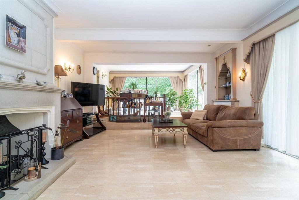 Additional image 16 of 6 bed detached house for saleAllum Lane, Elstree, Borehamwood WD6