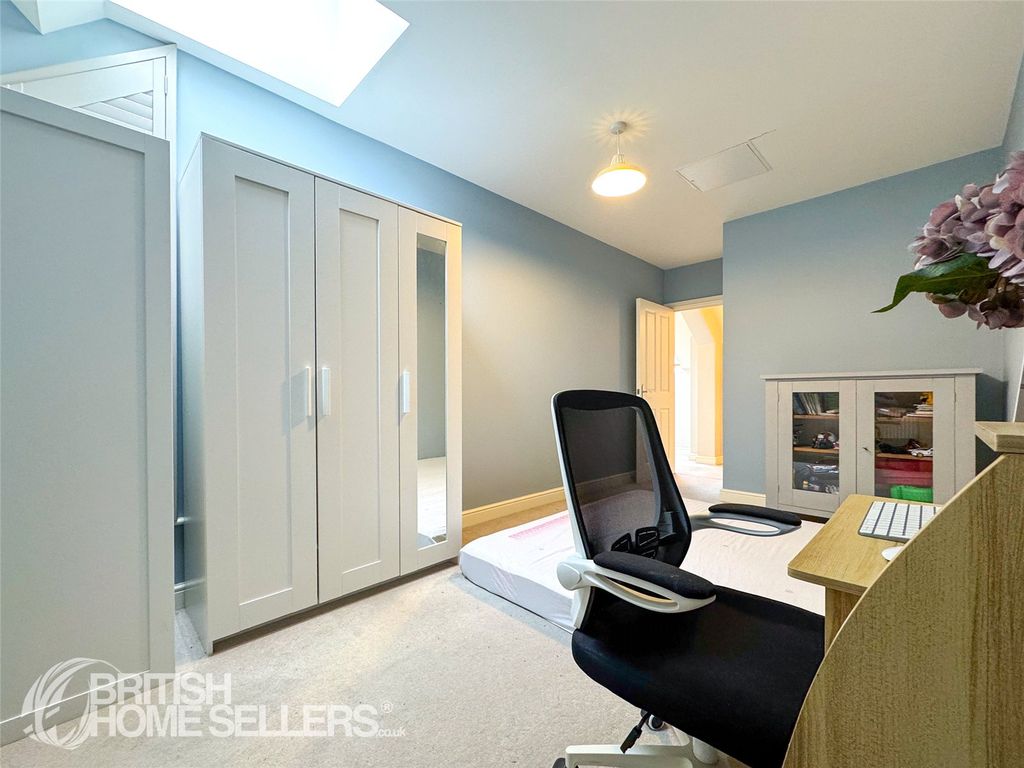 Additional image 10 of 3 bed flat for saleKershaw Drive, Lancaster, Lancashire LA1