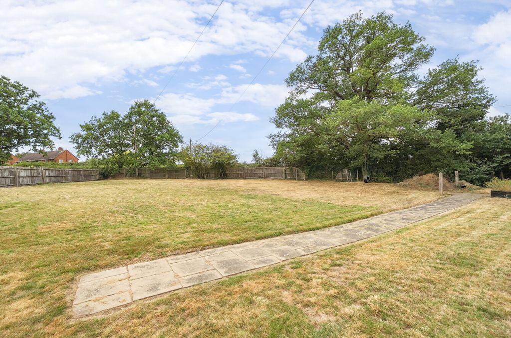 Additional image 21 of 6 bed detached house for saleGoughs Barn Lane, Jealotts Hill, Warfield, Berkshire RG42