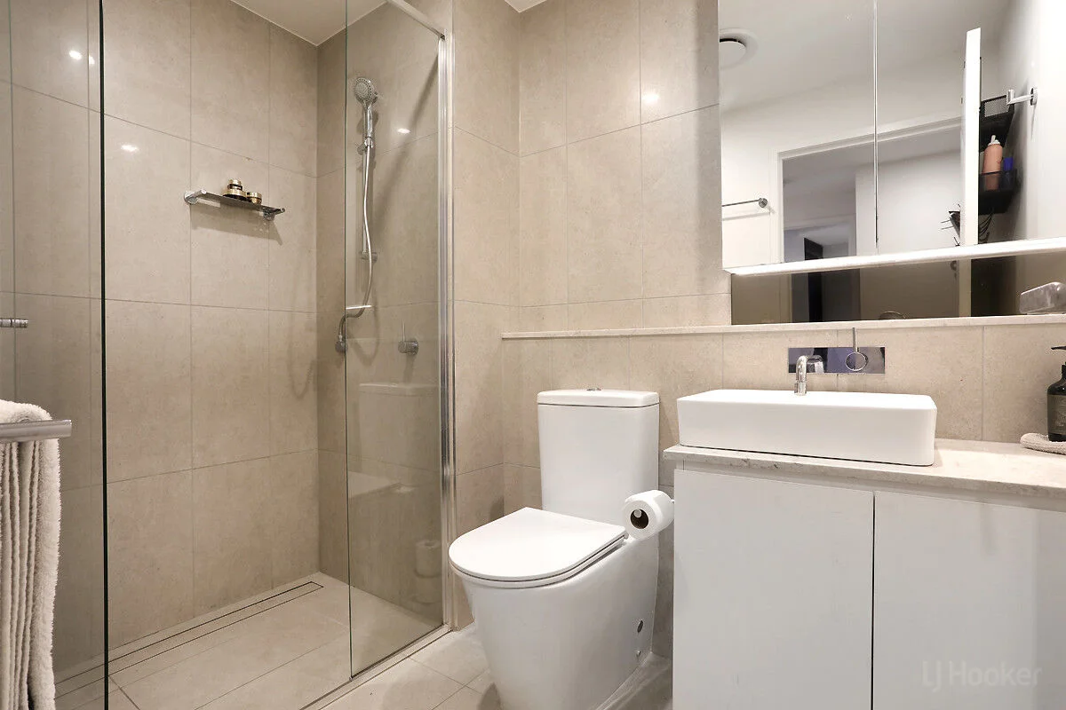 Additional image 10 of 103/110-112 Frank Street, Labrador QLD 4215