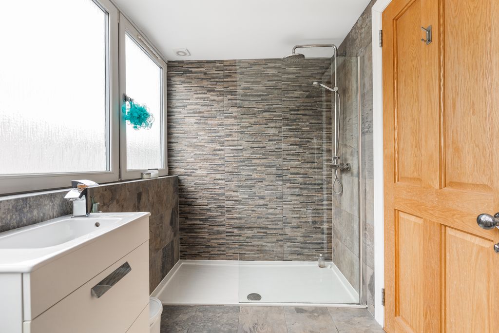 Additional image 21 of 4 bed detached house for saleKilmarnock Road, Glasgow G43