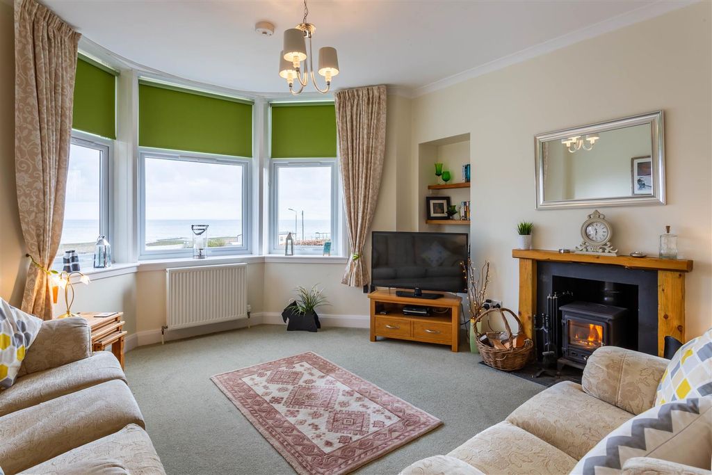 Additional image 8 of 2 bed flat for saleApt 2 Eaisdale House, Shore Road, Whiting Bay. Isle Of Arran KA27