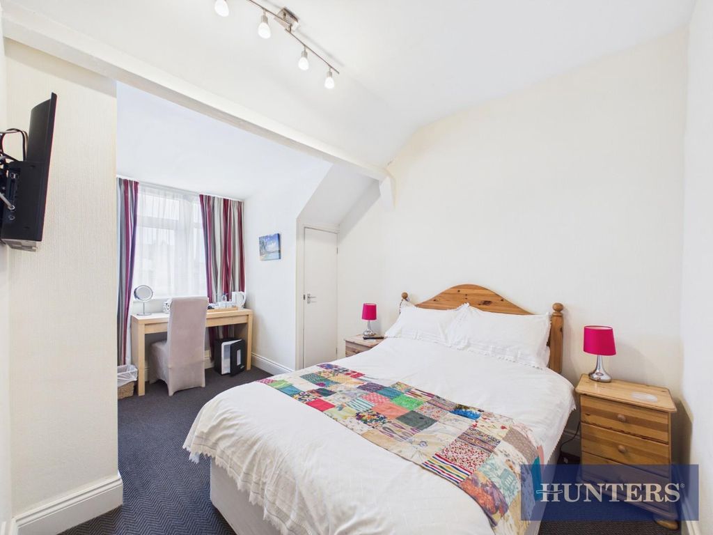 Additional image 14 of 7 bed semi-detached house for saleHorsforth Avenue, Bridlington YO15