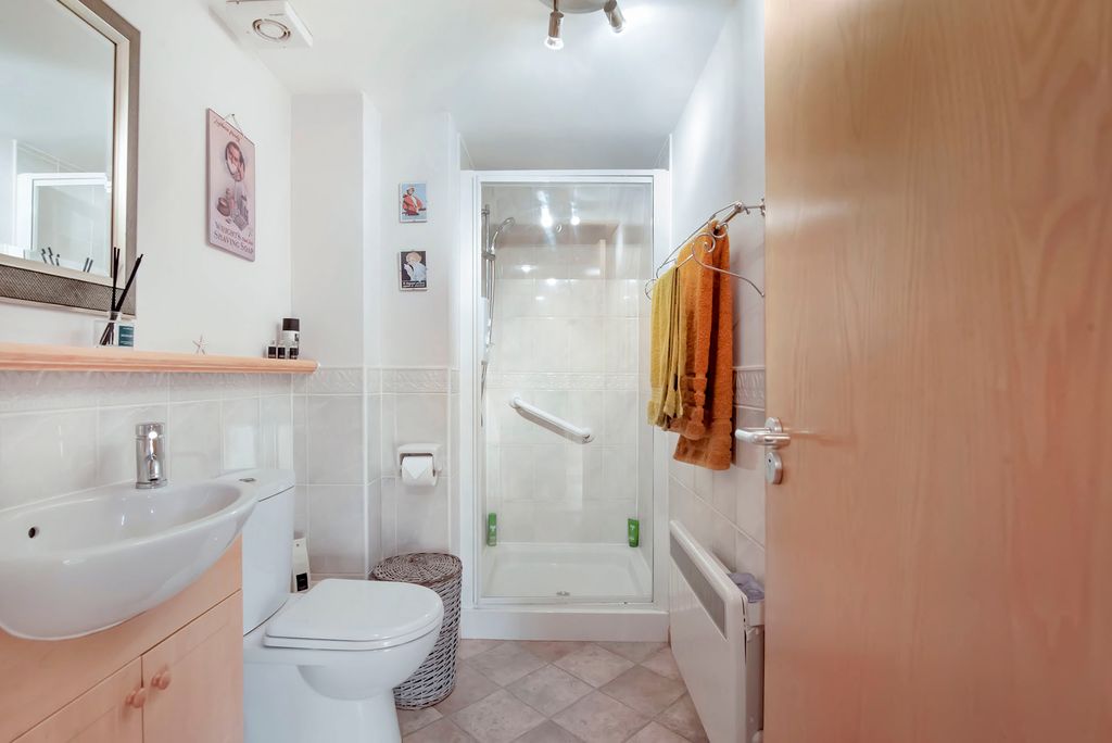 Additional image 28 of 2 bed flat for saleTay Street, Perth PH1