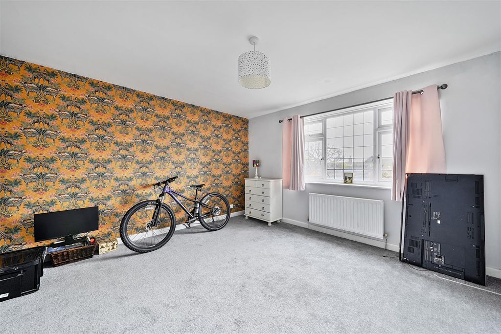 Additional image 10 of 4 bed detached house for saleWhite Cliff Gardens, Blandford Forum DT11