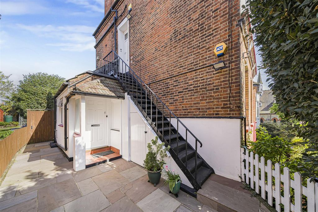 Additional image 29 of 4 bed flat for saleHighland Road, Bromley BR1