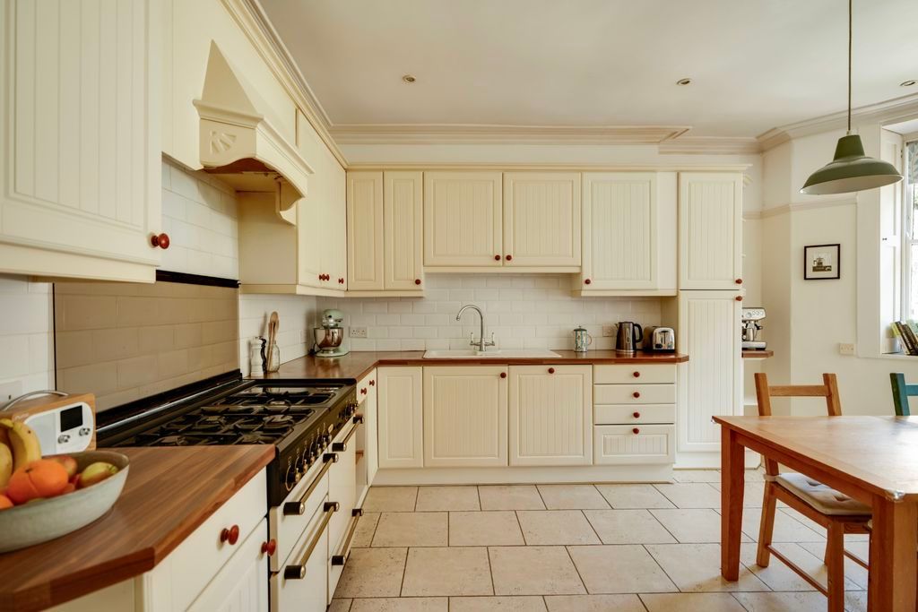 Additional image 7 of 3 bed flat for salePembroke Road, Clifton, Bristol BS8