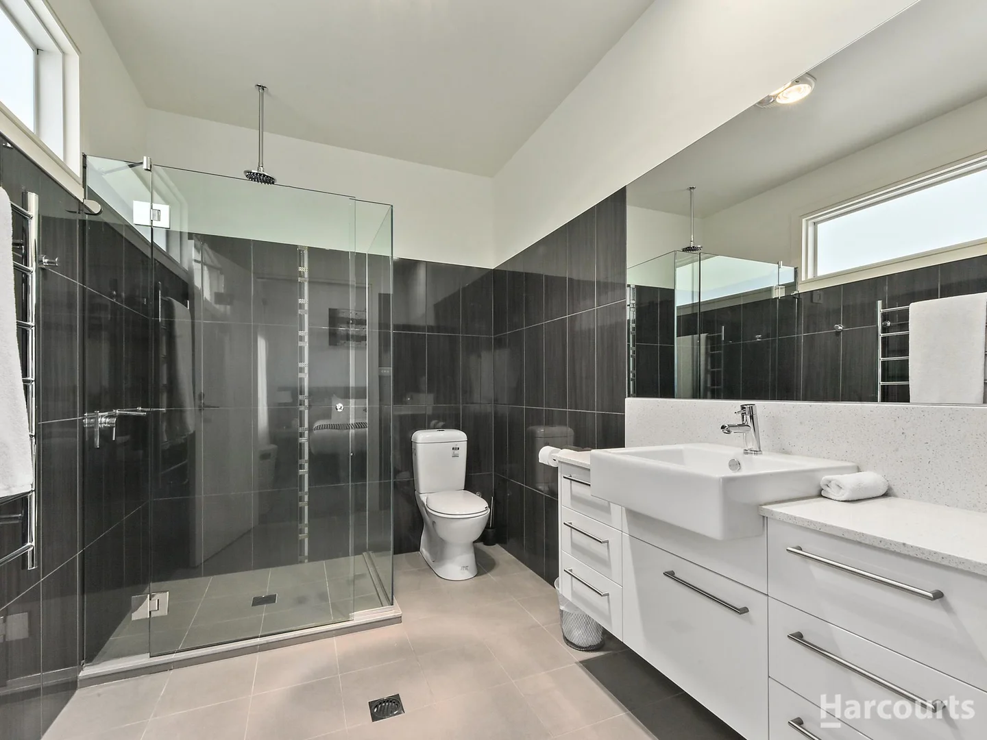 Additional image 14 of 2/5 Adelaide Street, George Town TAS 7253