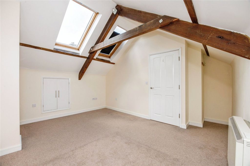 Additional image 15 of 2 bed flat for saleCrinnicks Hill, Bodmin, Cornwall PL31